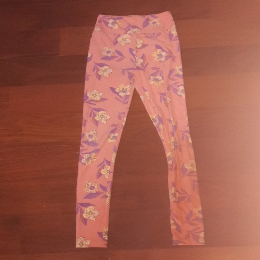 Pink leggings